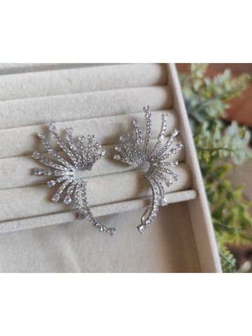 Brinco Ear Cuff Estilo Leque com Gotas de Zircônia Festa